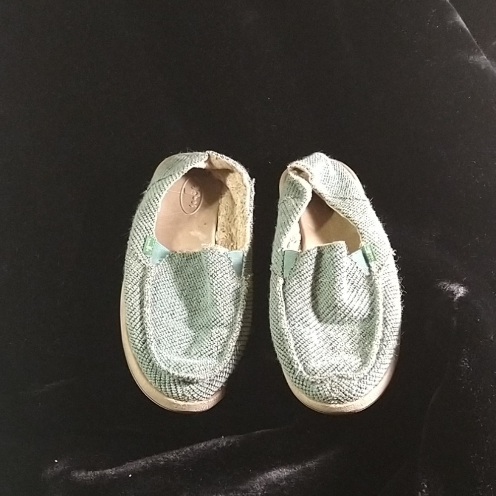 COPY - Sanuk bedroom mocassin style shoes